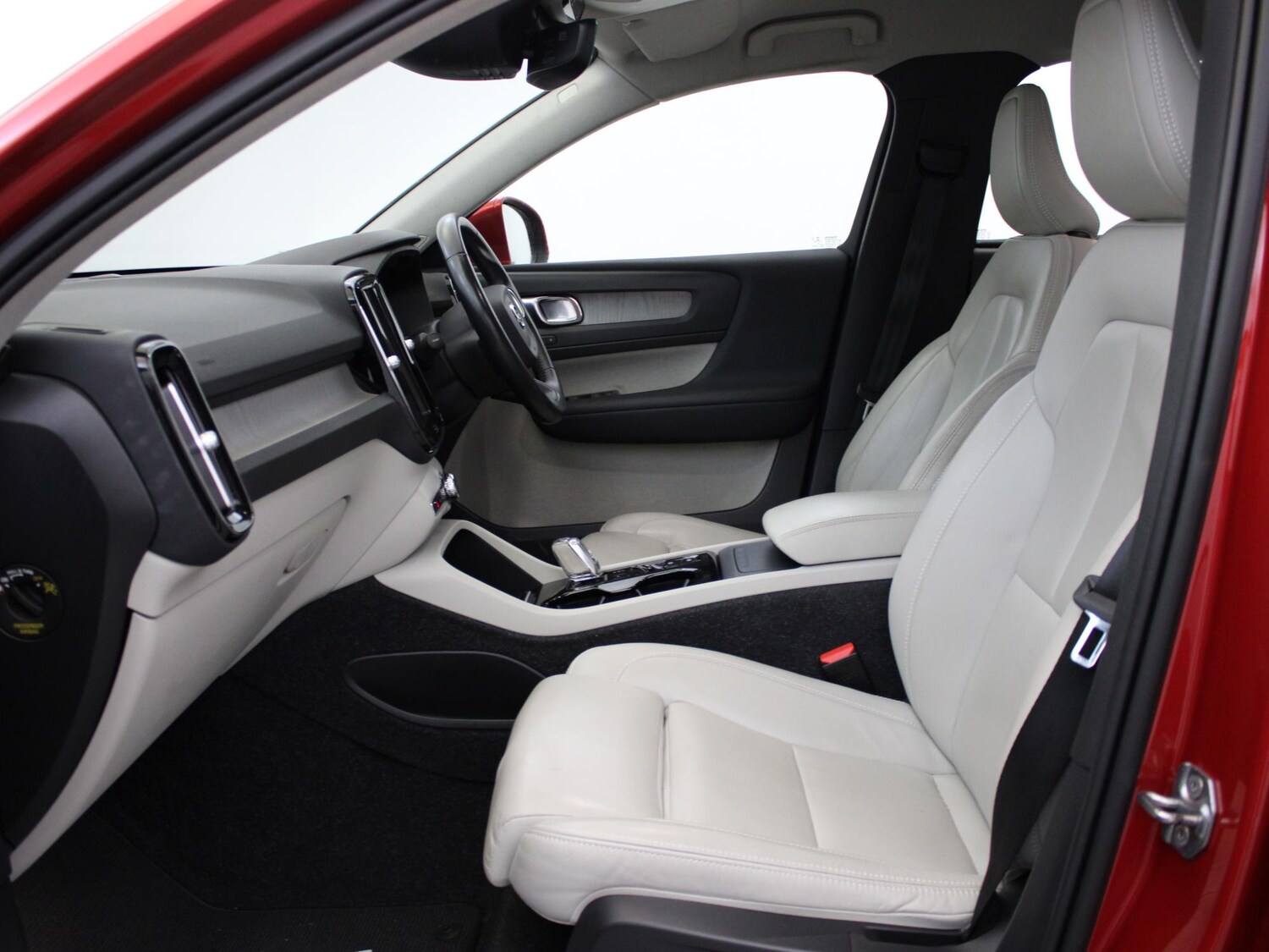 Used Volvo XC40 2020 for sale - 76206763: Photo 11