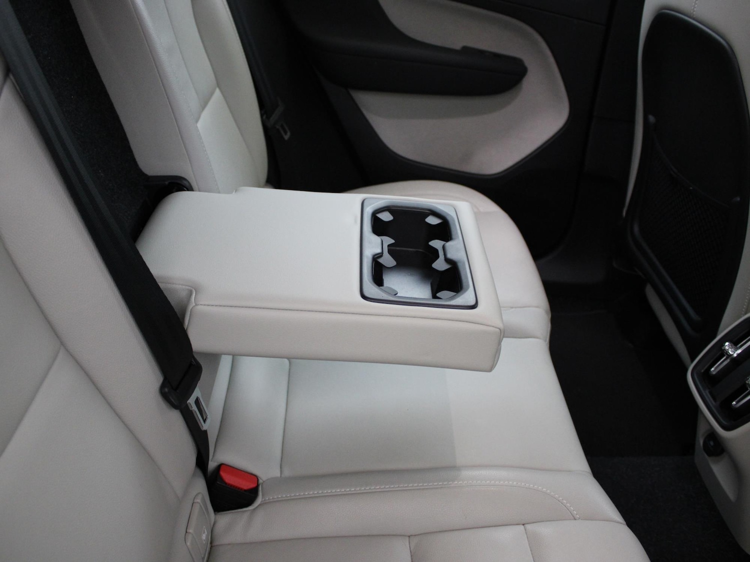 Used Volvo XC40 2020 for sale - 76206763: Photo 15