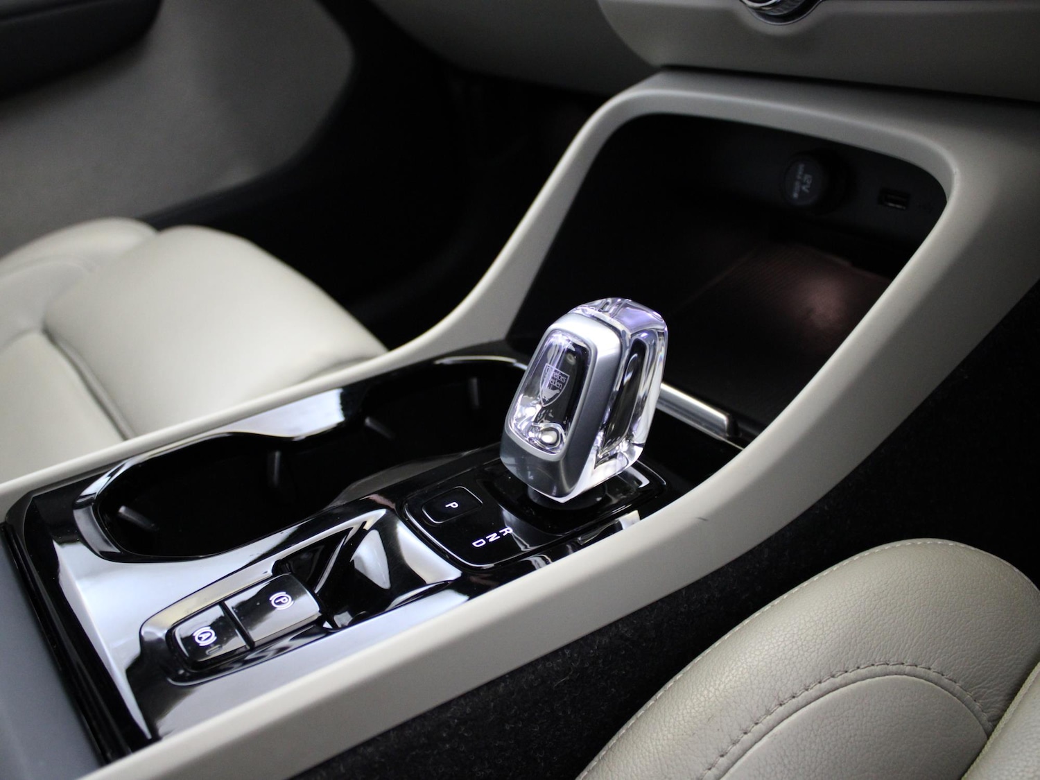 Used Volvo XC40 2020 for sale - 76206763: Photo 33