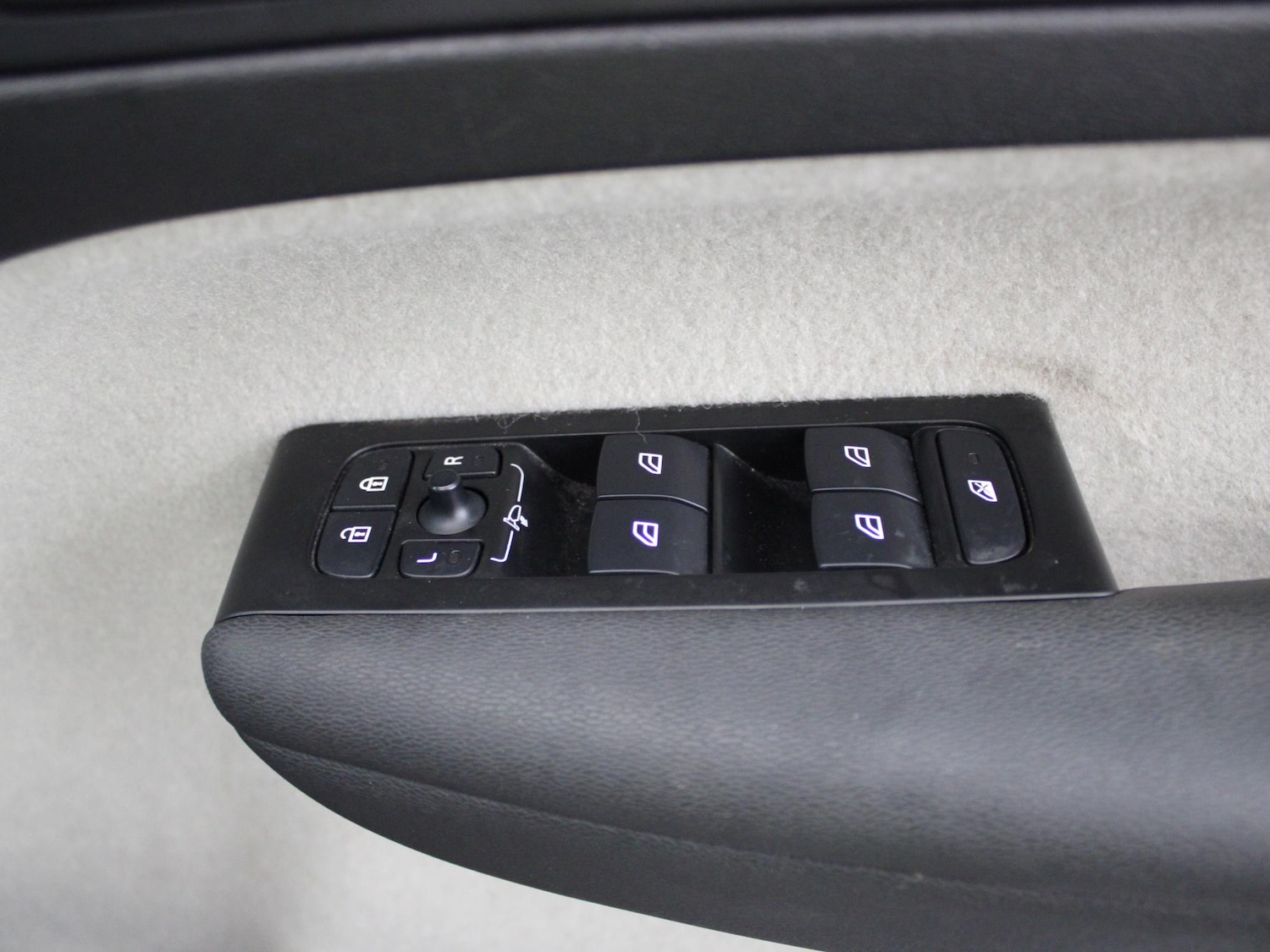 Used Volvo XC40 2020 for sale - 76206763: Photo 43