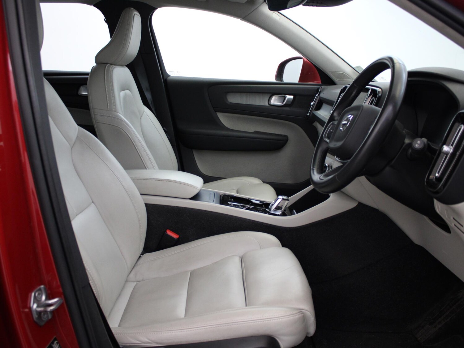 Used Volvo XC40 2020 for sale - 76206763: Photo 9