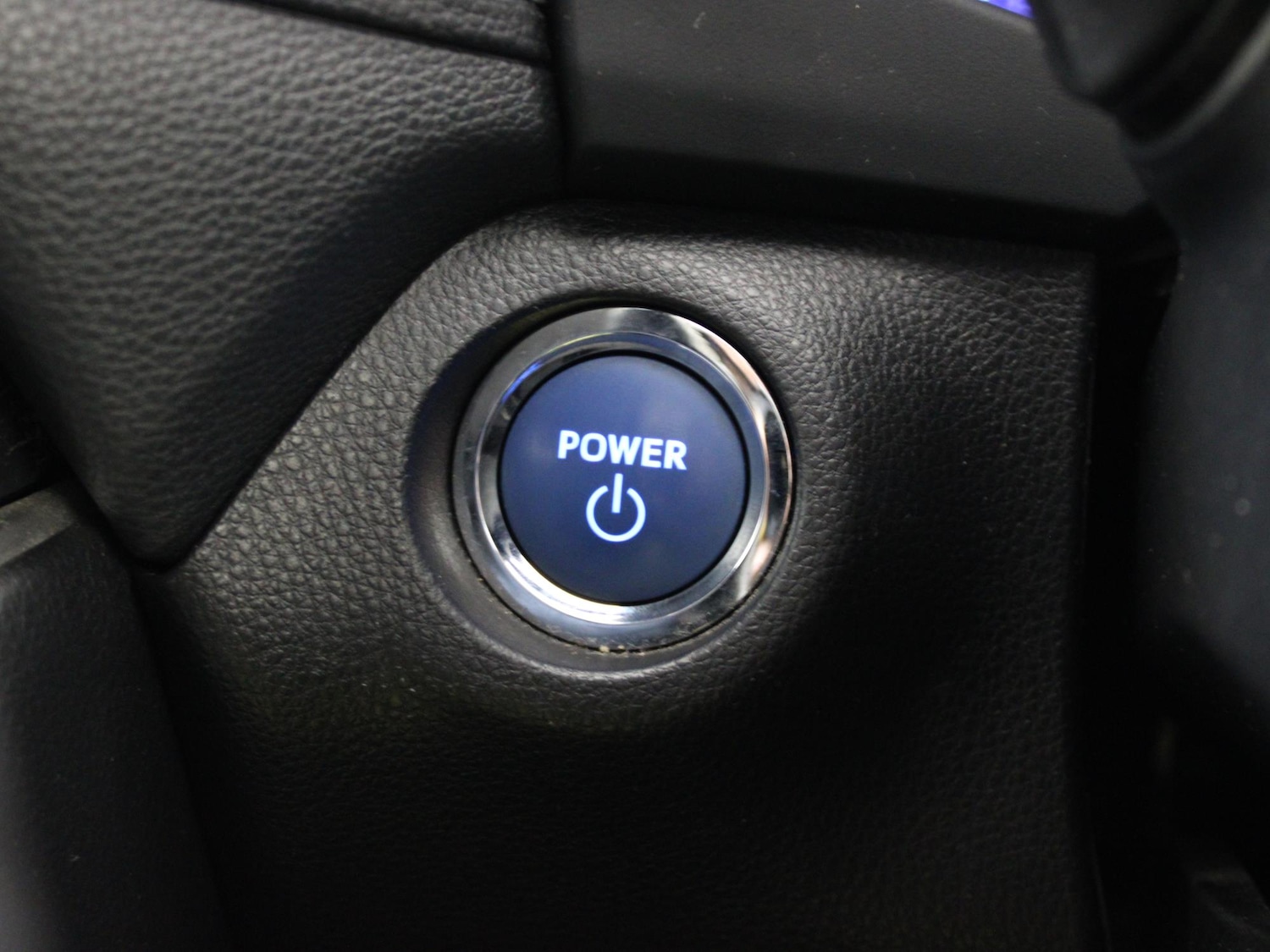 Used Toyota RAV4 2020 for sale - 77615795: Photo 12