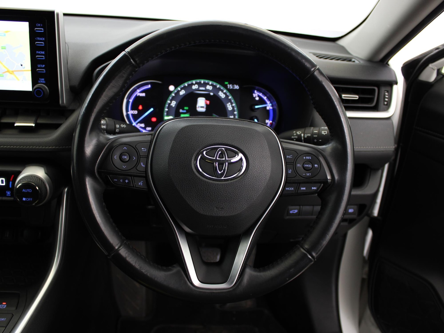 Used Toyota RAV4 2020 for sale - 77615795: Photo 28