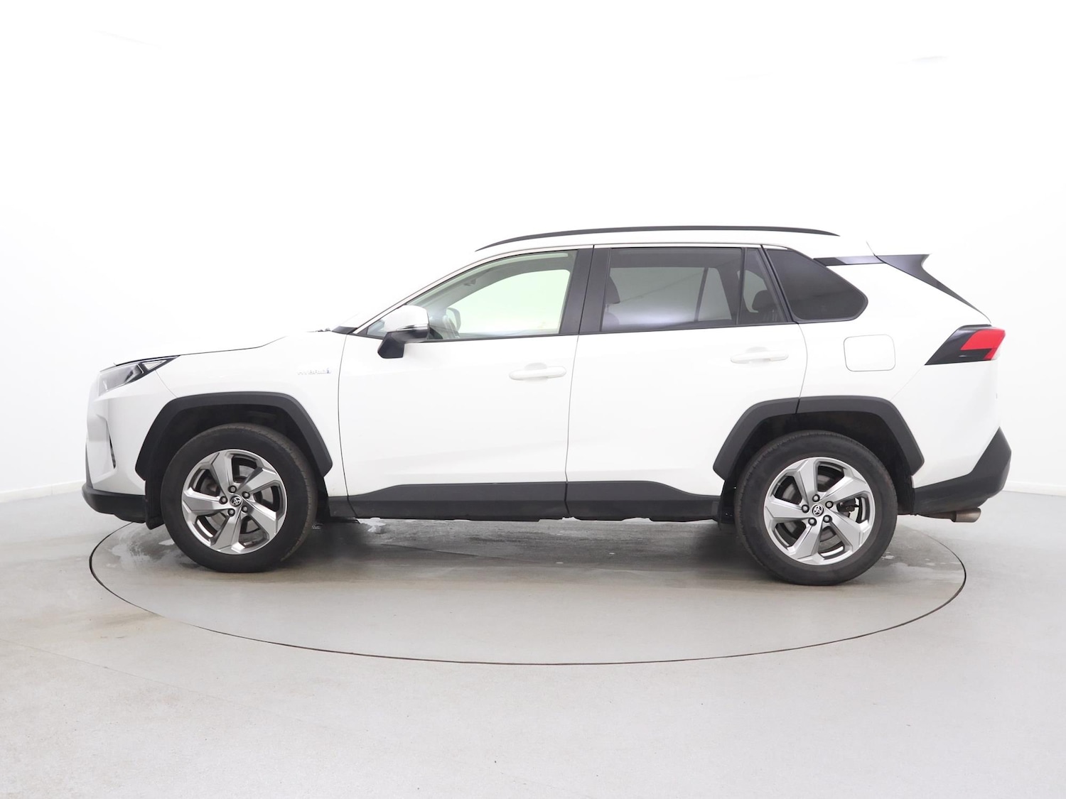 Used Toyota RAV4 2020 for sale - 77615795: Photo 4