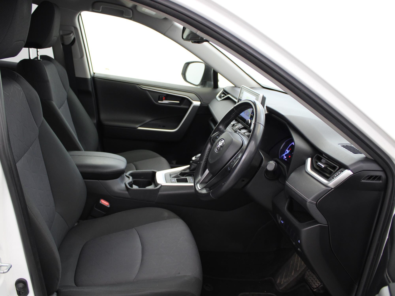 Used Toyota RAV4 2020 for sale - 77615795: Photo 9