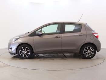 Used Toyota Yaris 2019 for sale - 74704568: Photo