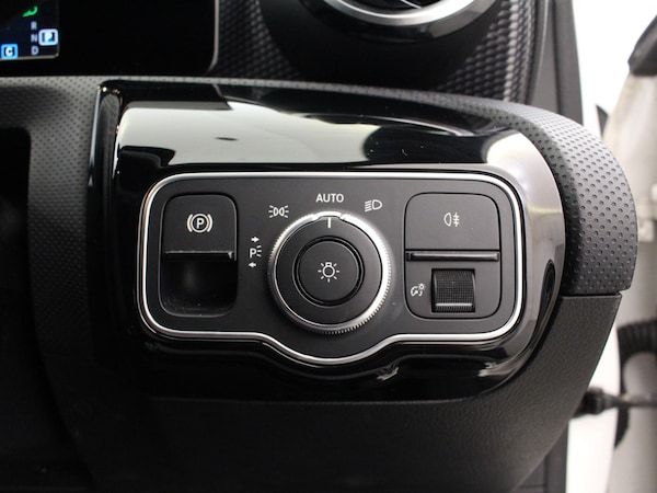 Used Mercedes-Benz A-Class 2019 for sale - 75592487: Photo 31