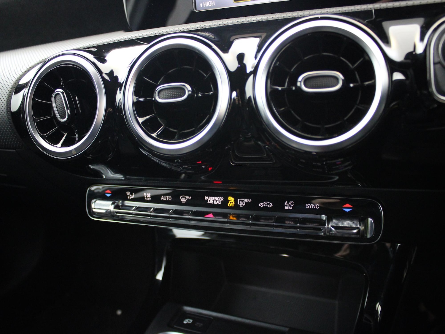 Used Mercedes-Benz A-Class 2019 for sale - 76723742: Photo 25