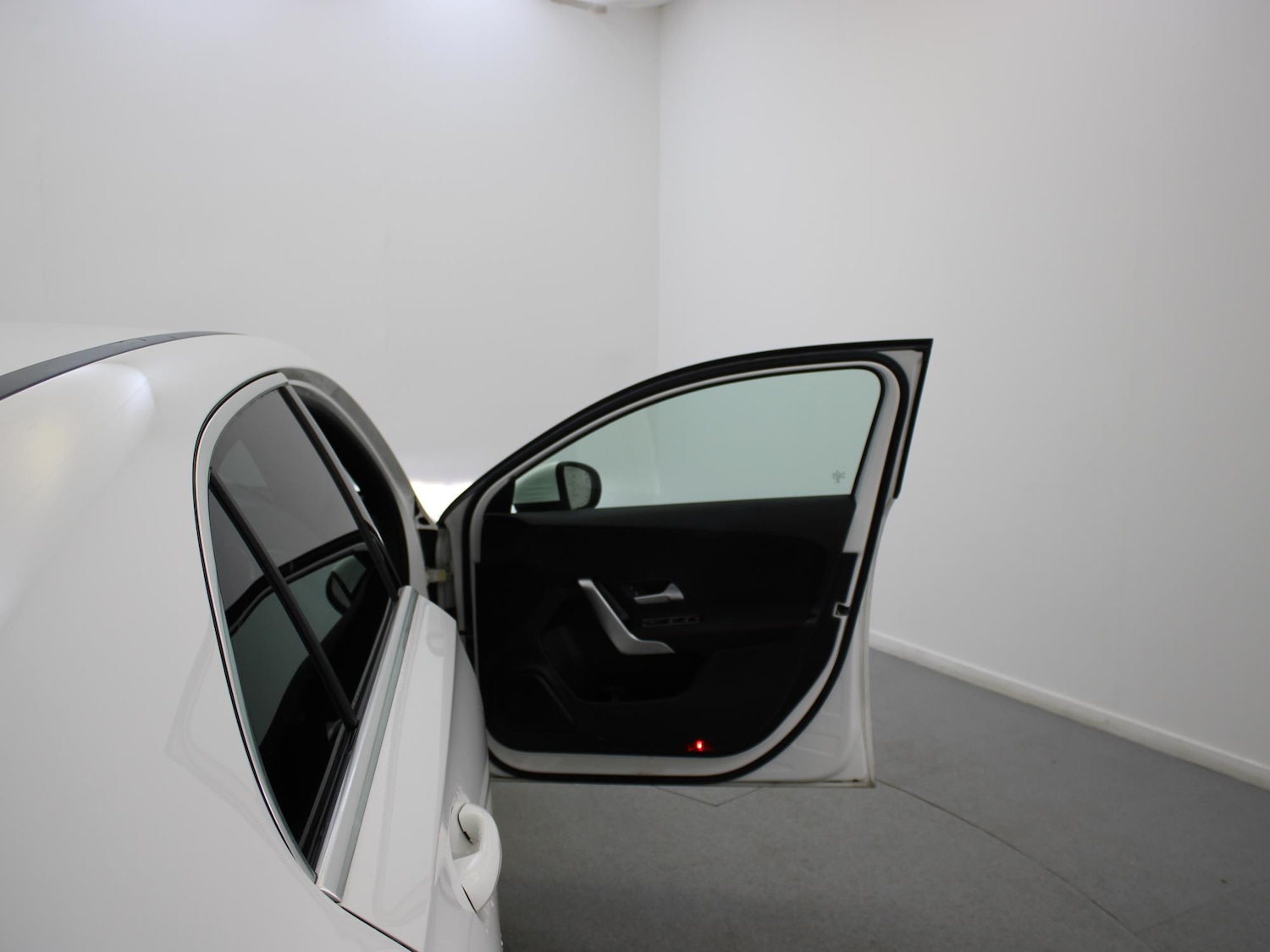 Used Mercedes-Benz A-Class 2019 for sale - 76723742: Photo 32