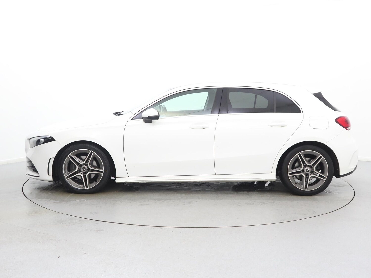 Used Mercedes-Benz A-Class 2019 for sale - 76723742: Photo 4