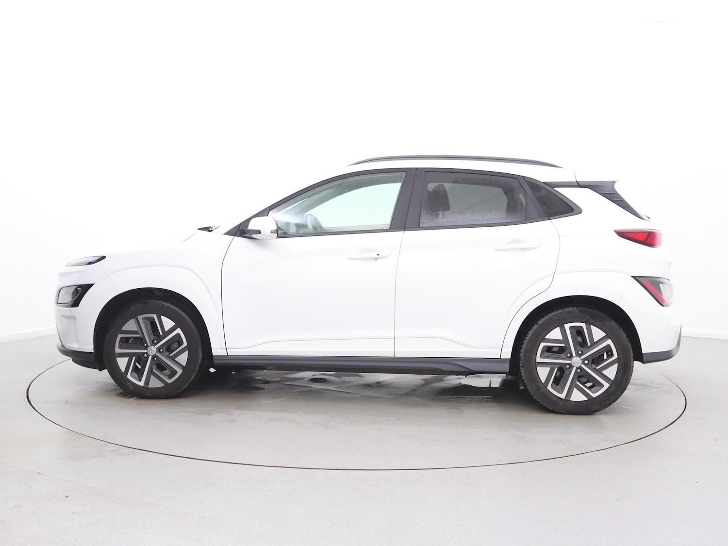 Used Hyundai KONA 2022 for sale - 77240119: Photo 4