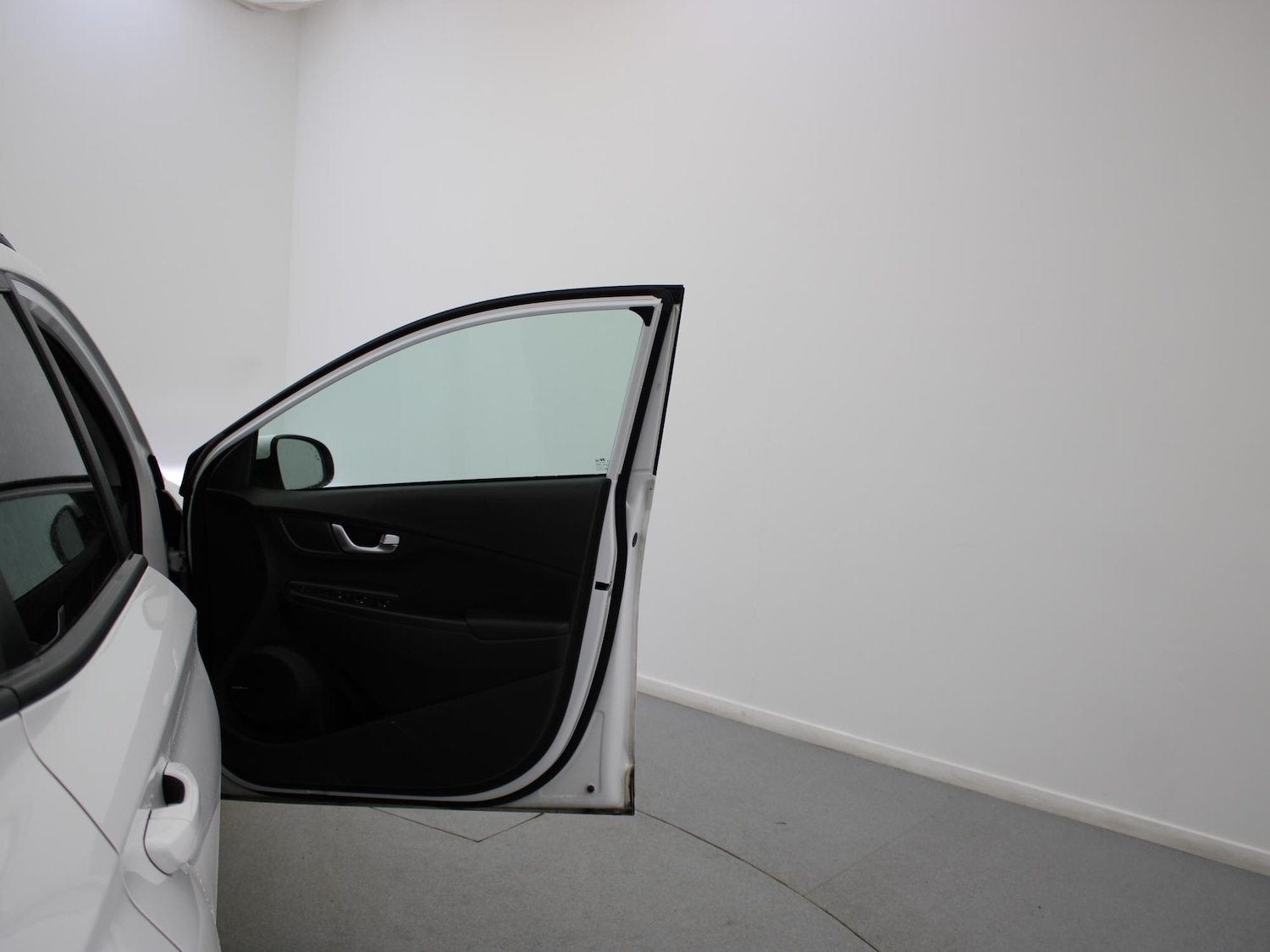 Used Hyundai KONA 2022 for sale - 77240119: Photo 40