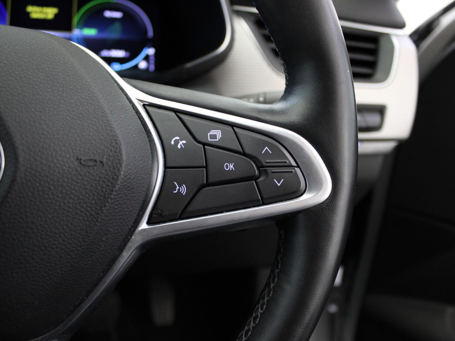 Used Renault Arkana 2022 for sale - 76373975: Photo 31