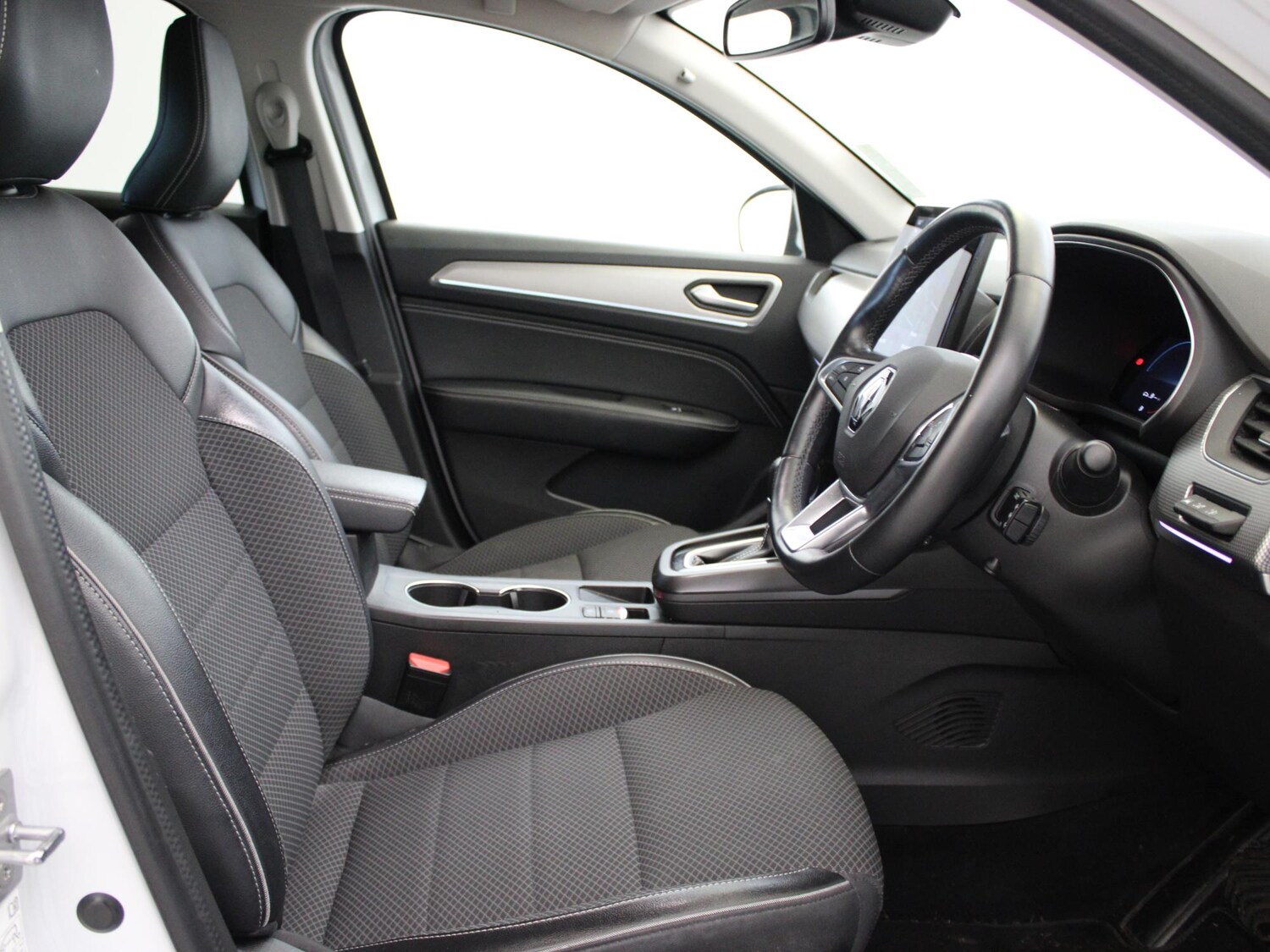 Used Renault Arkana 2022 for sale - 76373975: Photo 9