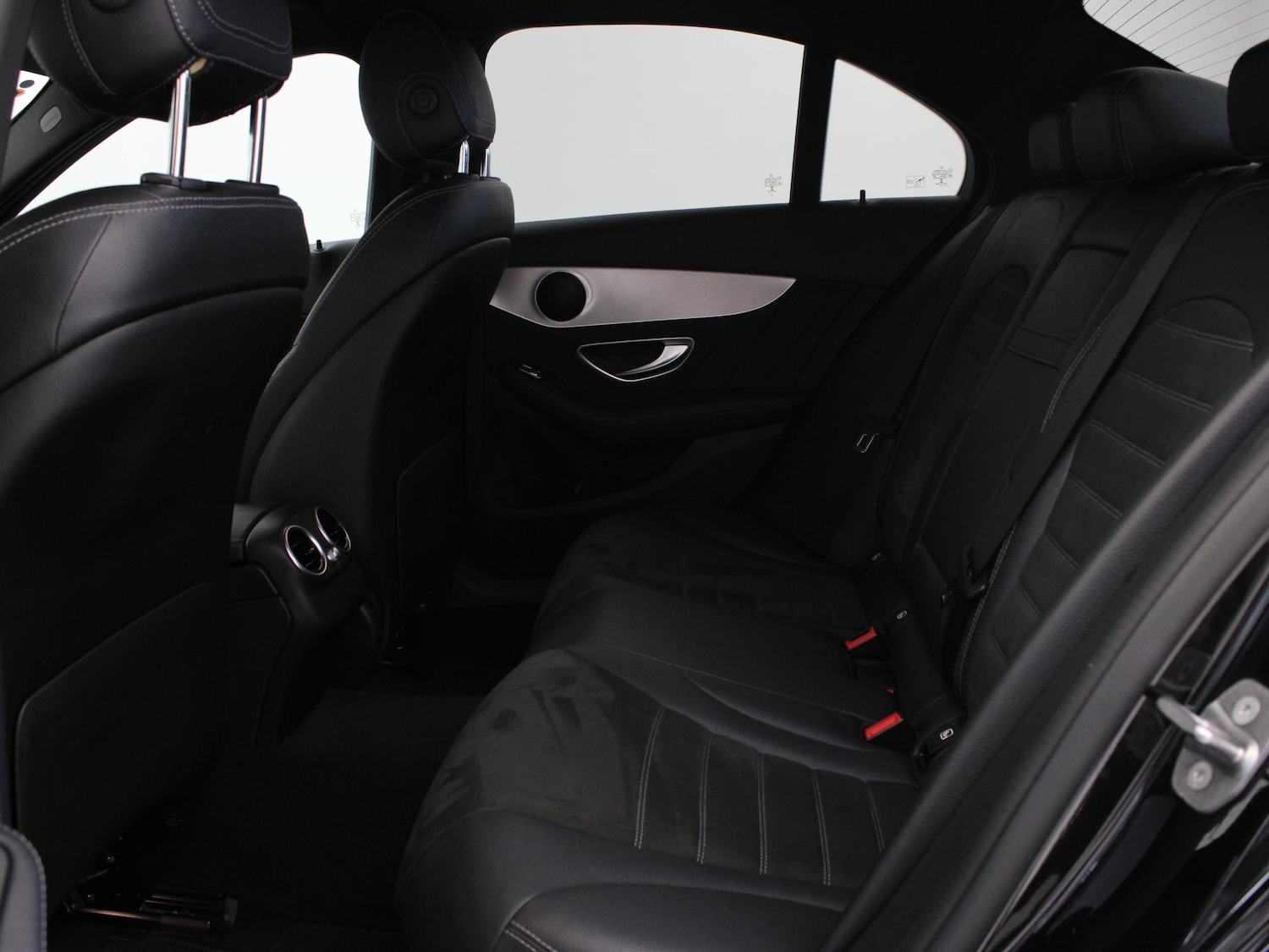 Used Mercedes-Benz C Class 2019 for sale - 77348490: Photo 11