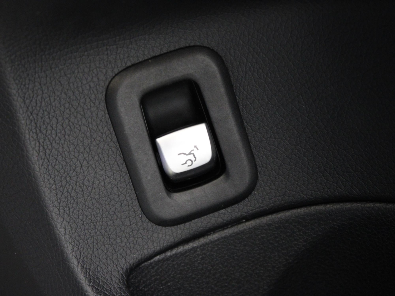 Used Mercedes-Benz C Class 2019 for sale - 77348490: Photo 33