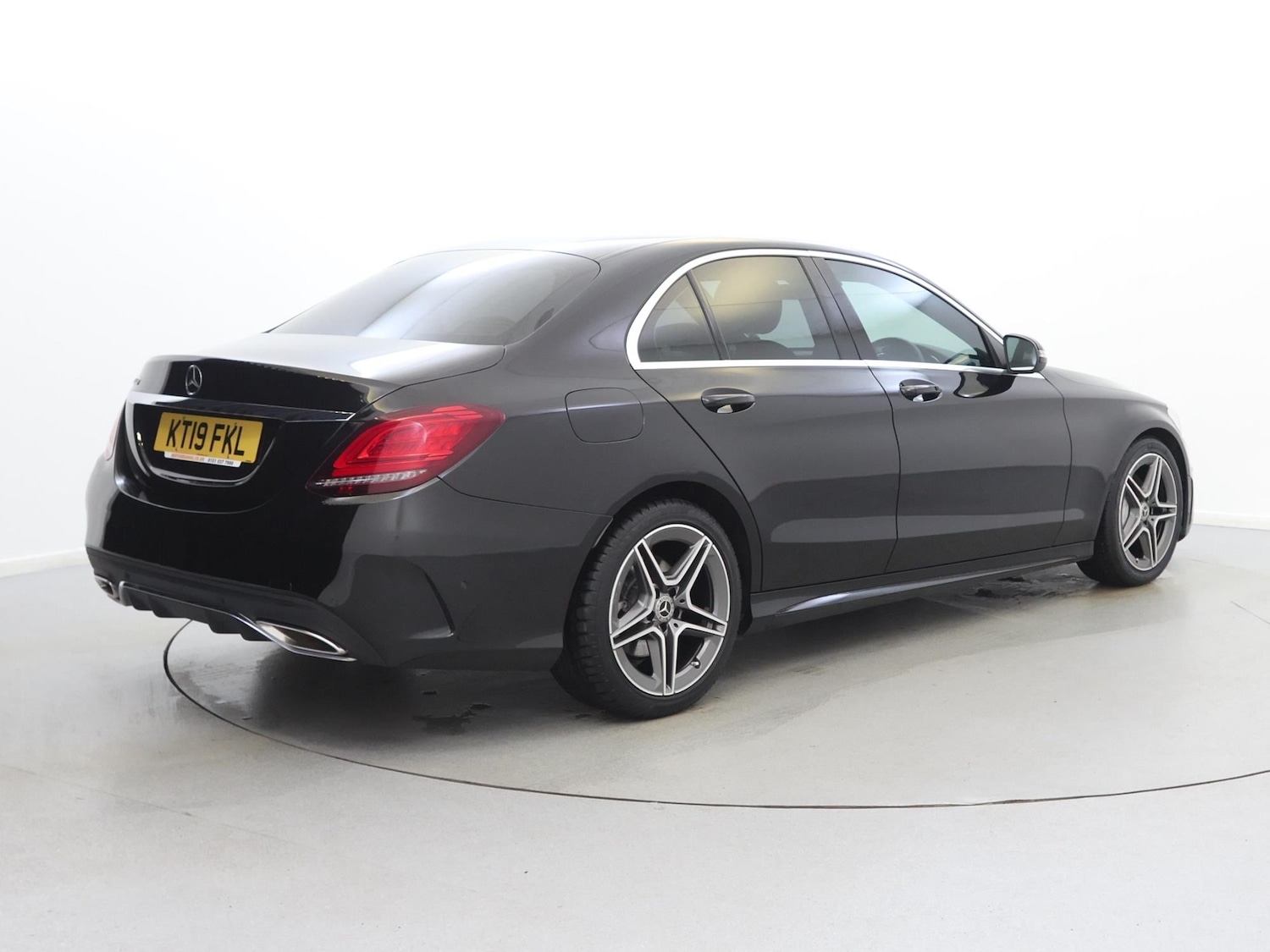 Used Mercedes-Benz C Class 2019 for sale - 77348490: Photo 5