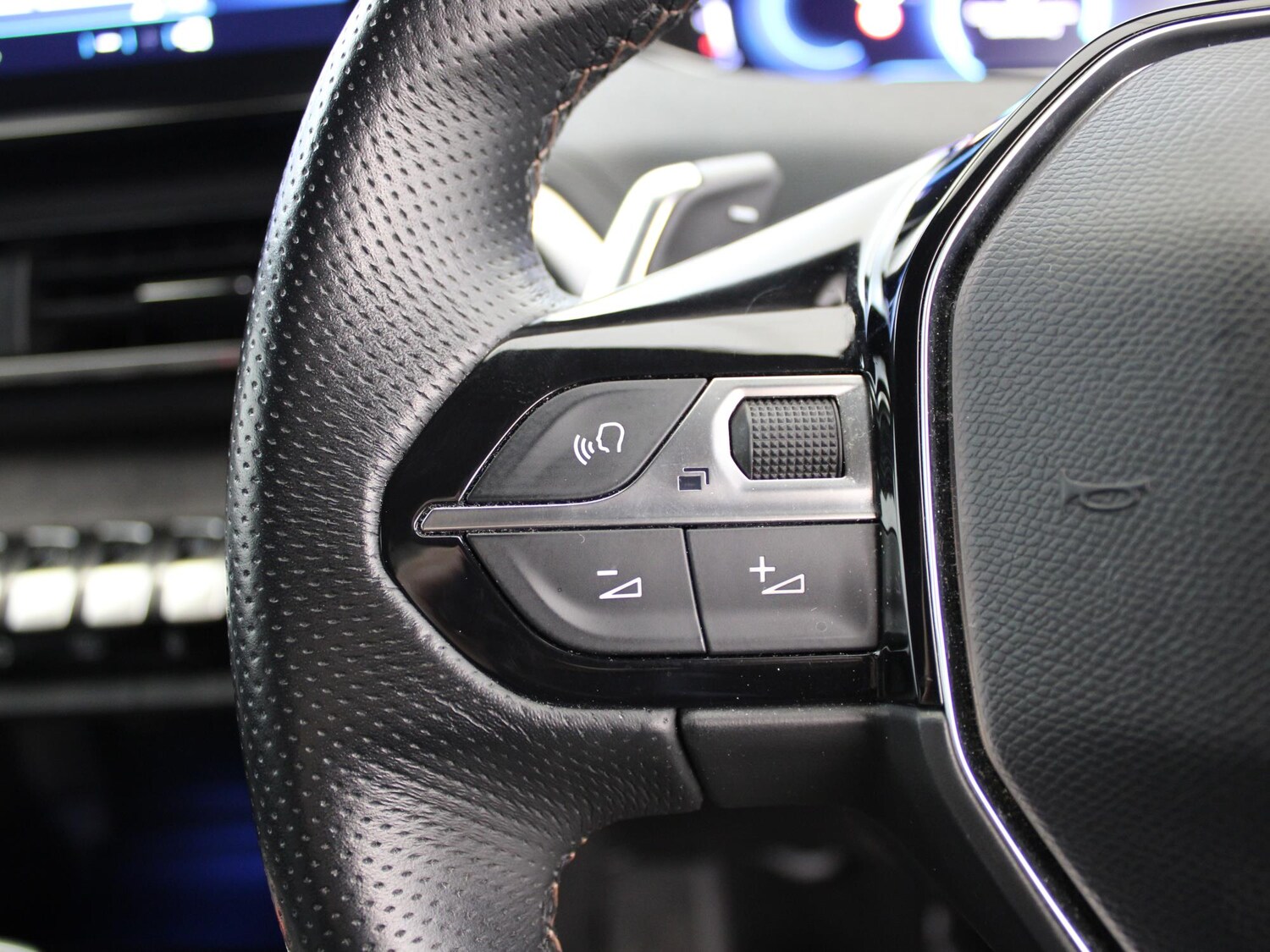 Used Peugeot 3008 2021 for sale - 76300228: Photo 31