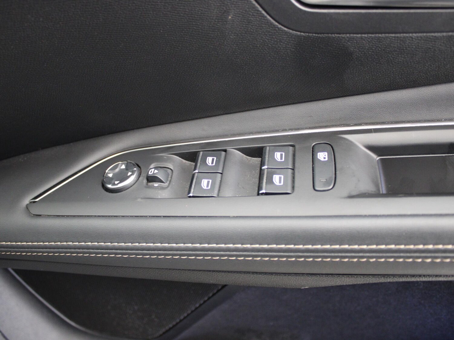 Used Peugeot 3008 2021 for sale - 76300228: Photo 37