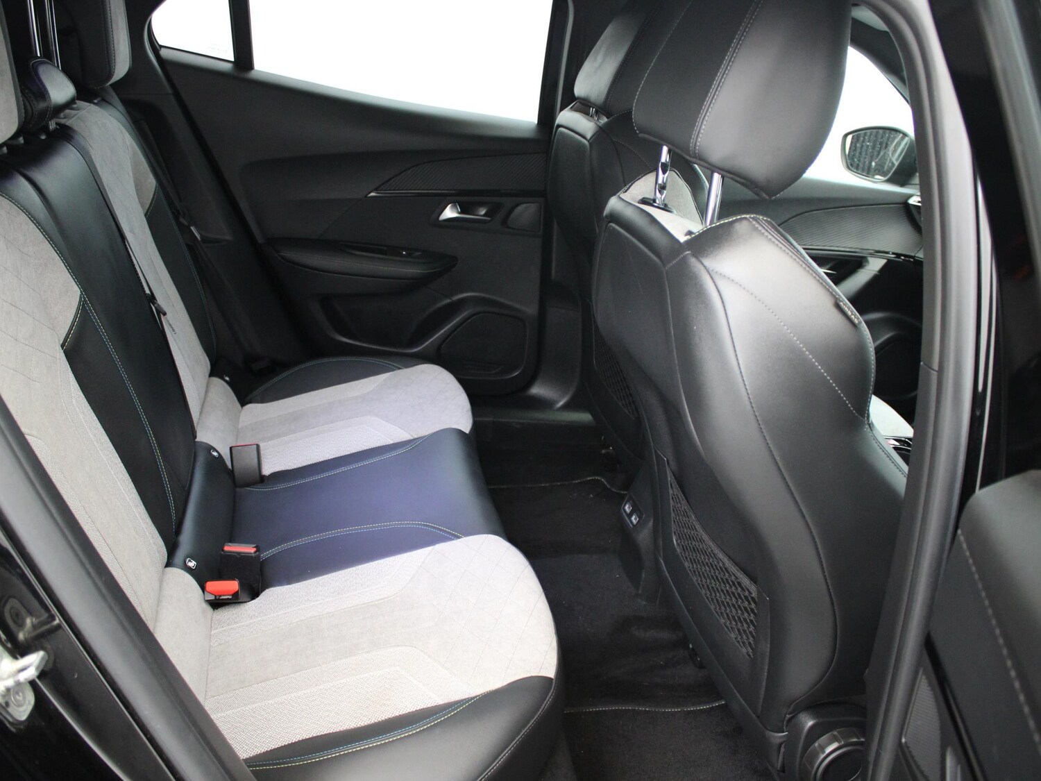 Used Peugeot 2008 2021 for sale - 77787344: Photo 12