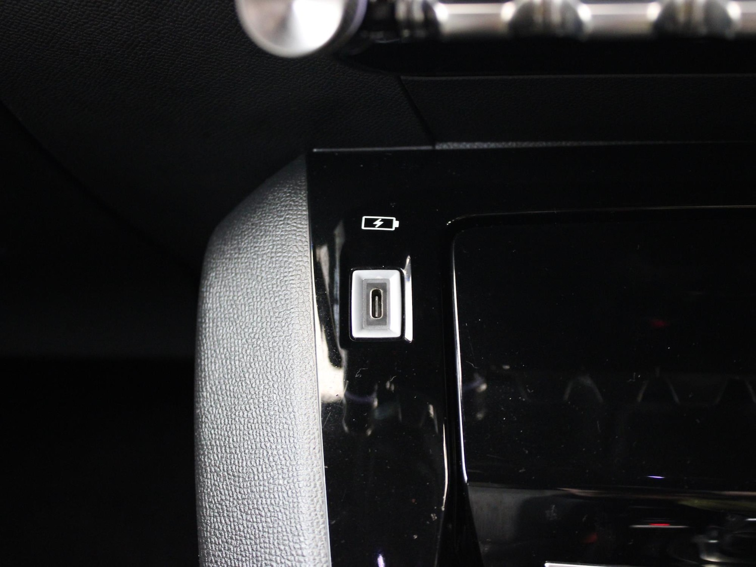 Used Peugeot 2008 2021 for sale - 77787344: Photo 24