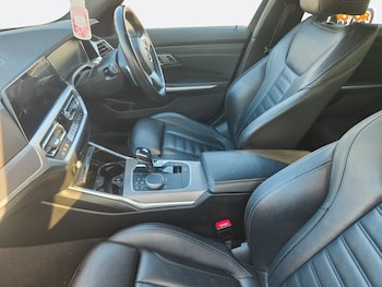 Used BMW 3 Series 2020 for sale - 77687114: Photo