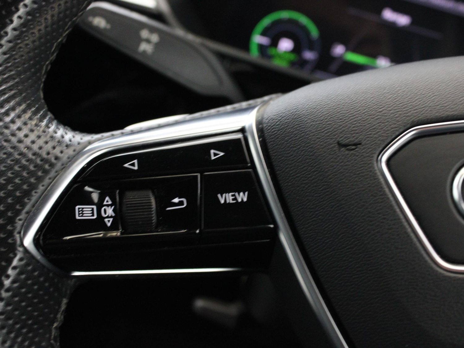 Used Audi e-tron 2026 for sale - 76610848: Photo 16