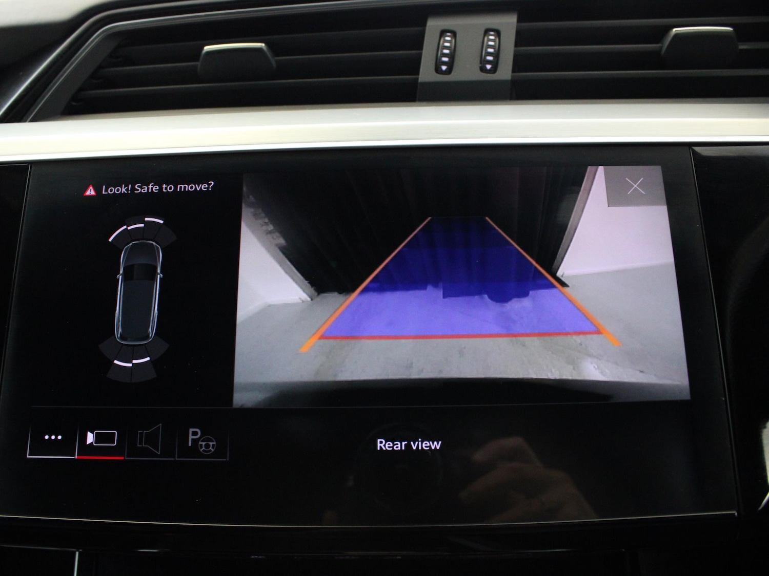 Used Audi e-tron 2026 for sale - 76610848: Photo 20