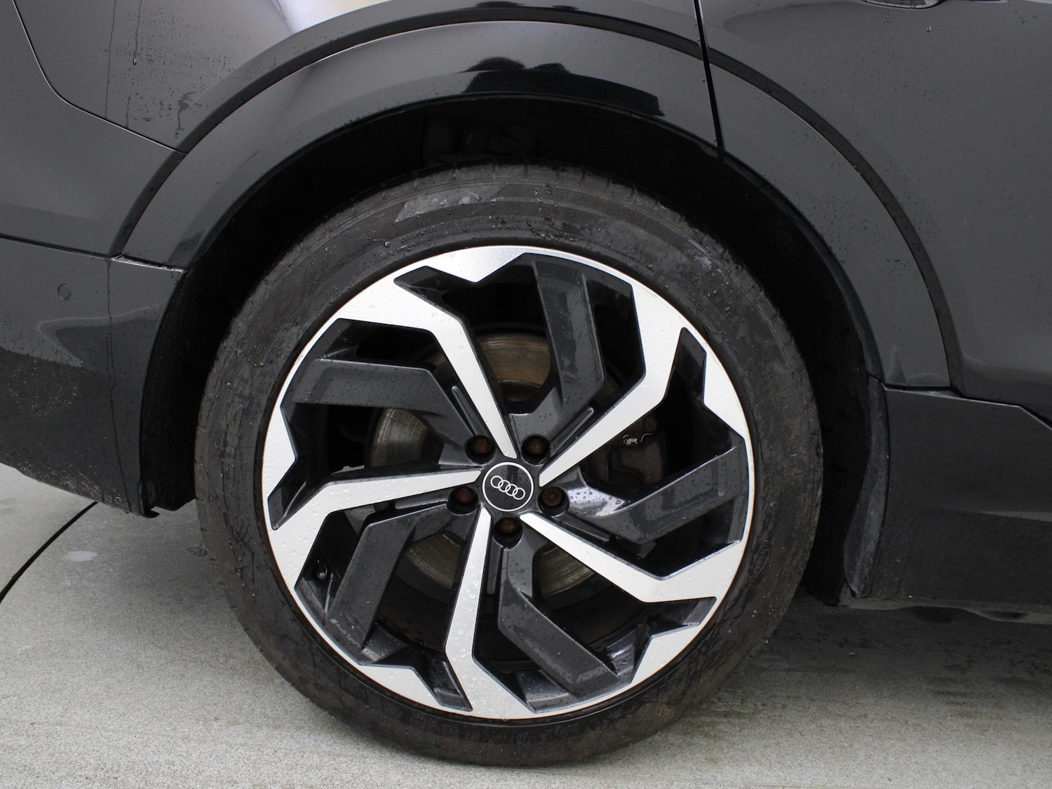 Used Audi e-tron 2026 for sale - 76610848: Photo 36