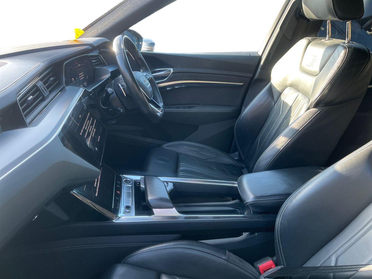 Used Audi e-tron 2025 for sale - 76610848: Photo 5