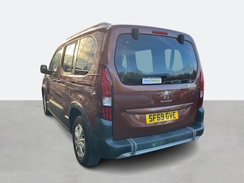 Used Peugeot Rifter 2019 for sale - 76515916: Photo