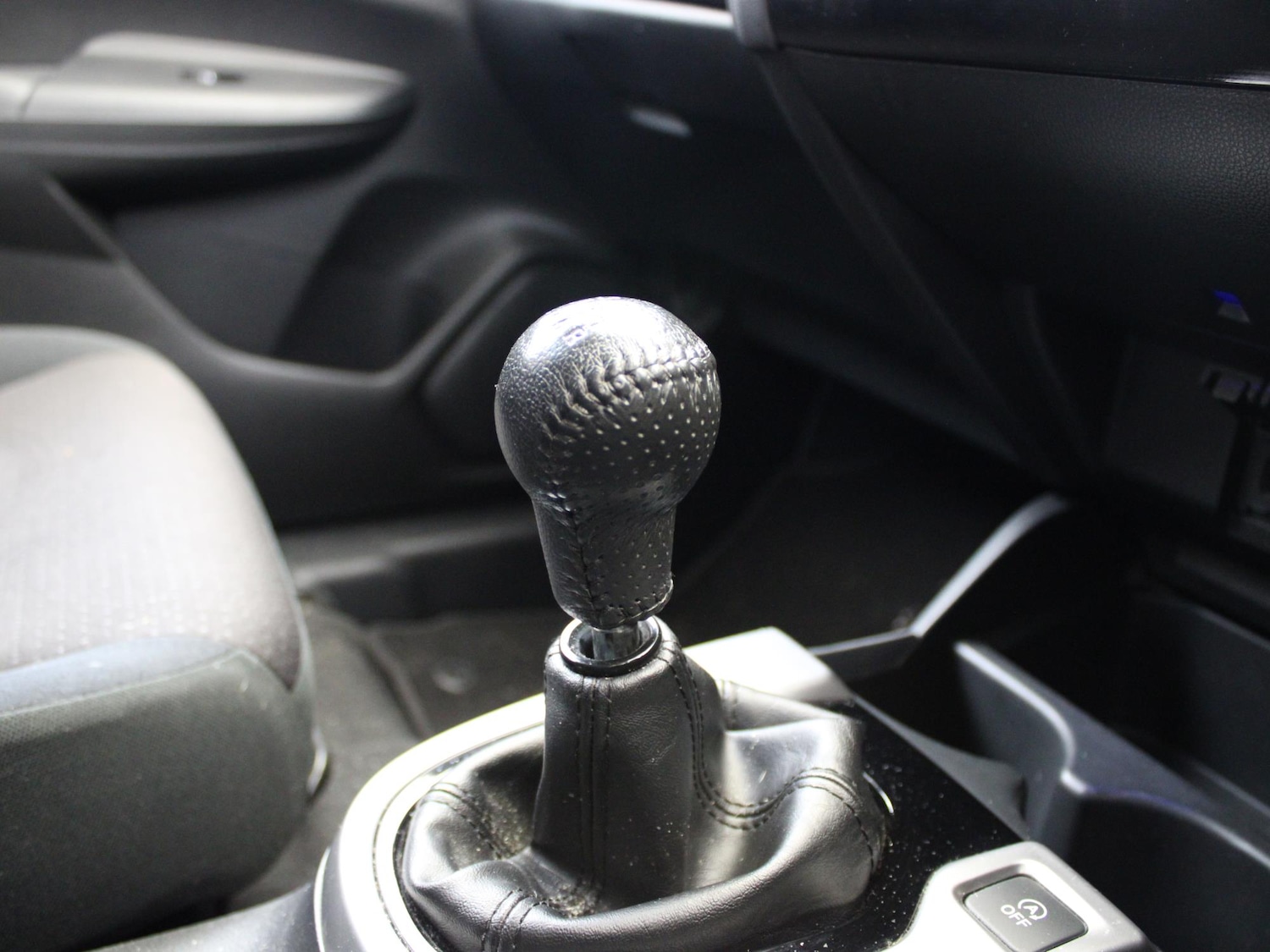 Used Honda Jazz 2015 for sale - 77398080: Photo 29