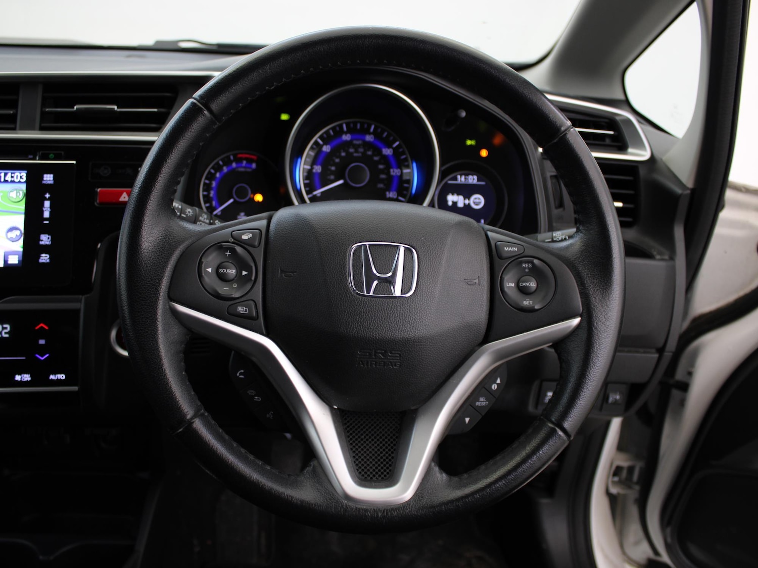 Used Honda Jazz 2015 for sale - 77398080: Photo 30