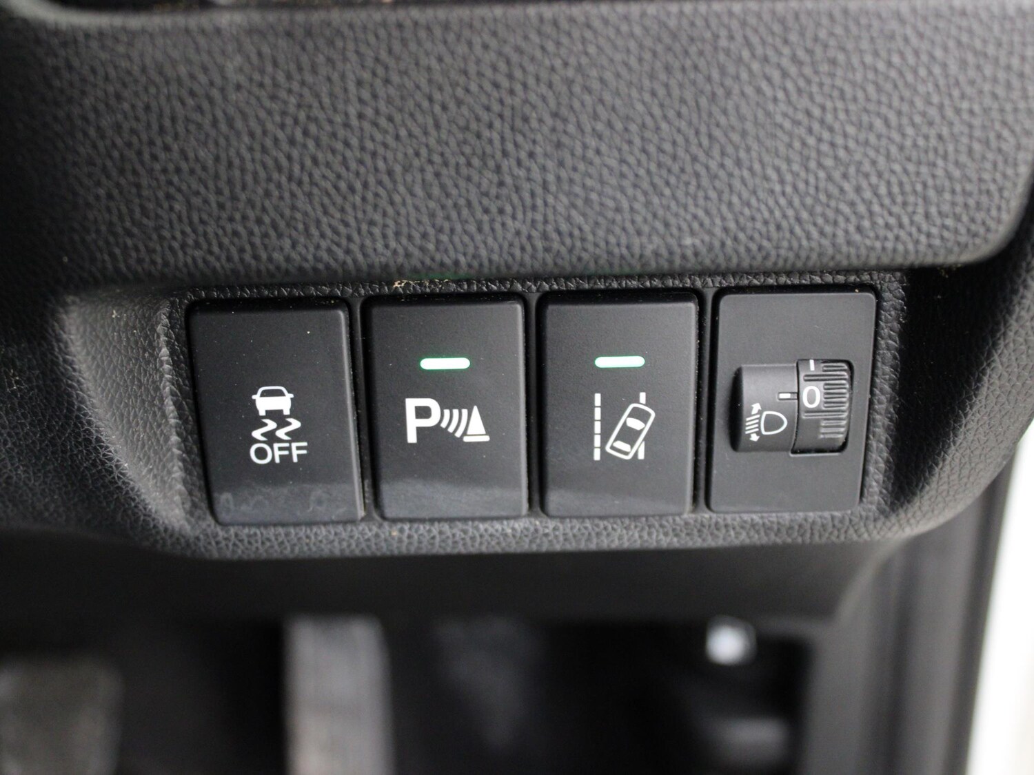 Used Honda Jazz 2015 for sale - 77398080: Photo 36