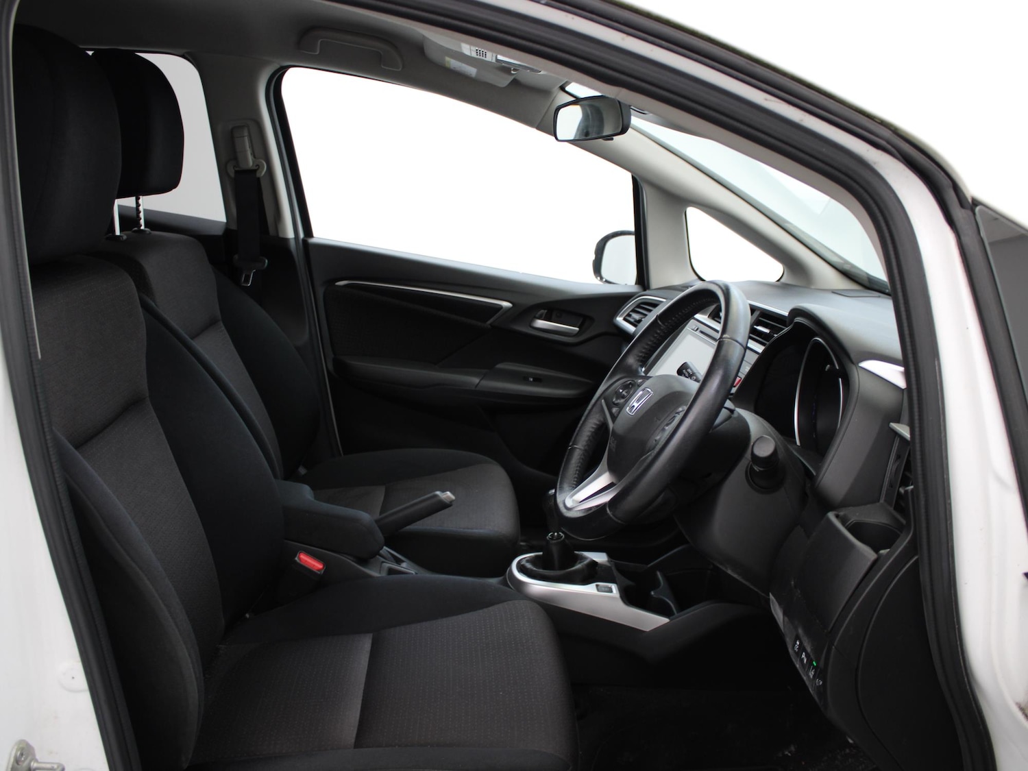 Used Honda Jazz 2015 for sale - 77398080: Photo 9