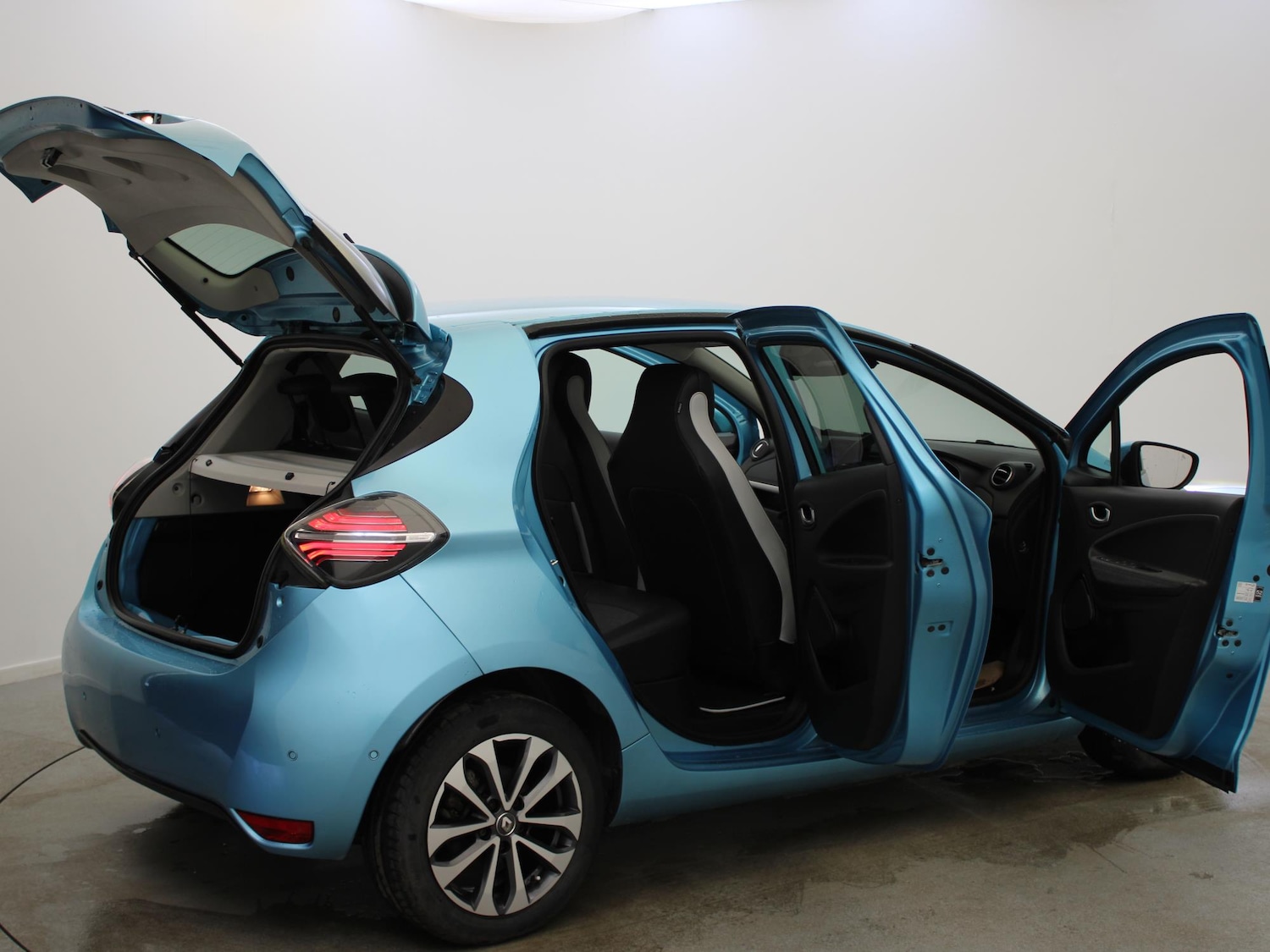 Used Renault Zoe 2021 for sale - 78139905: Photo 31