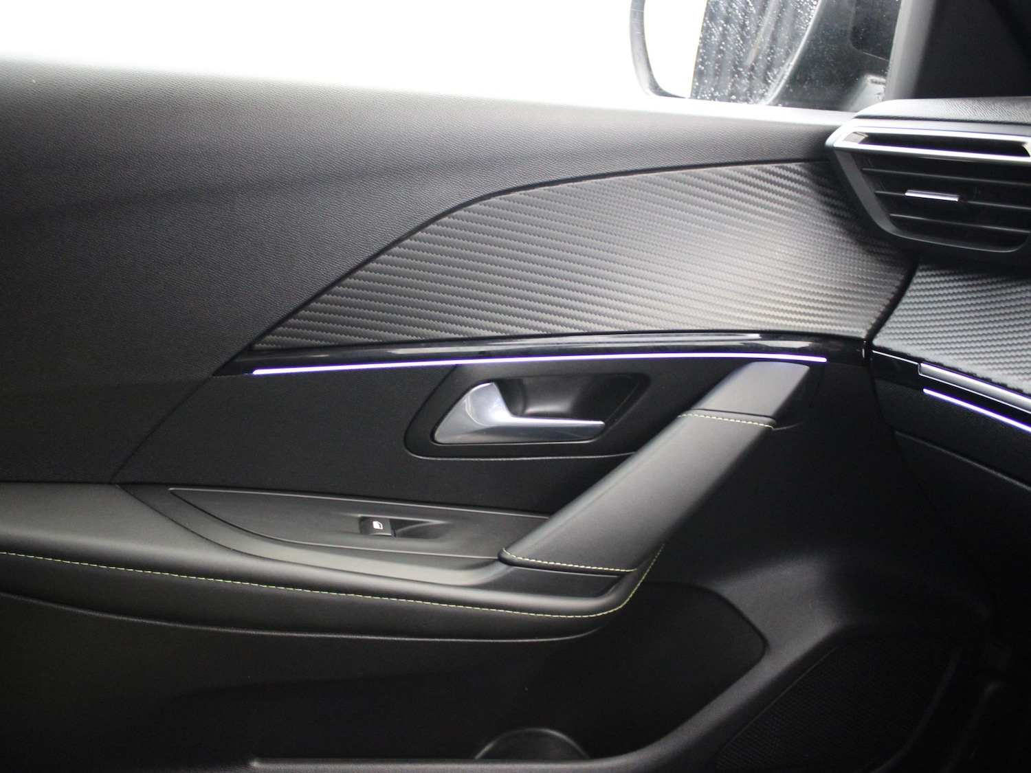 Used Peugeot 208 2022 for sale - 76442699: Photo 28