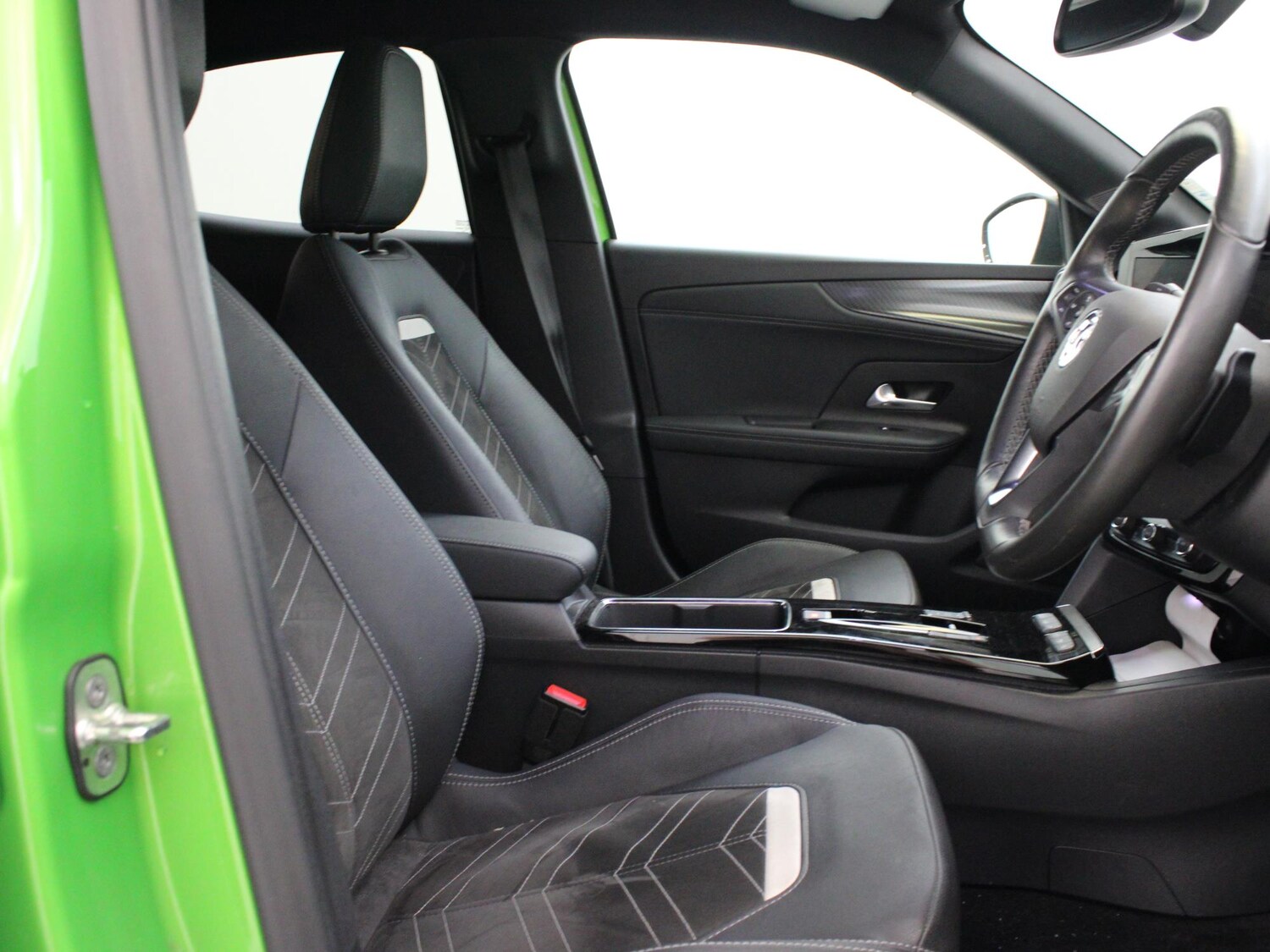 Used Vauxhall Mokka 2023 for sale - 76890237: Photo 9