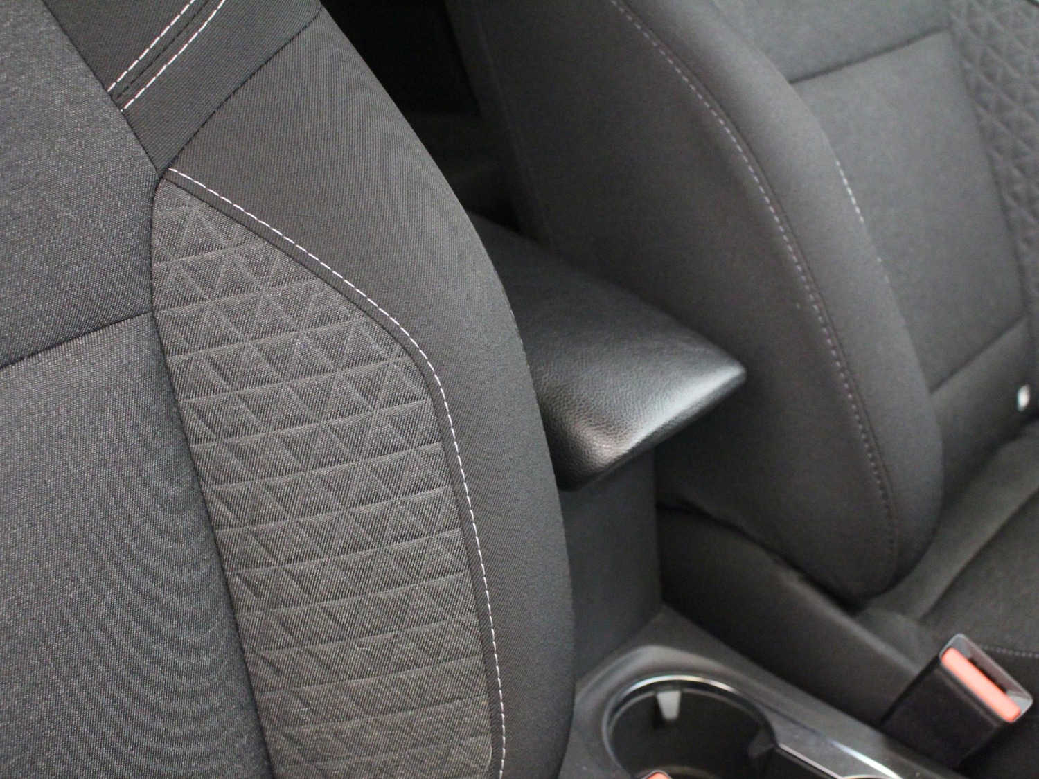 Used Renault Captur 2024 for sale - 76177433: Photo 25