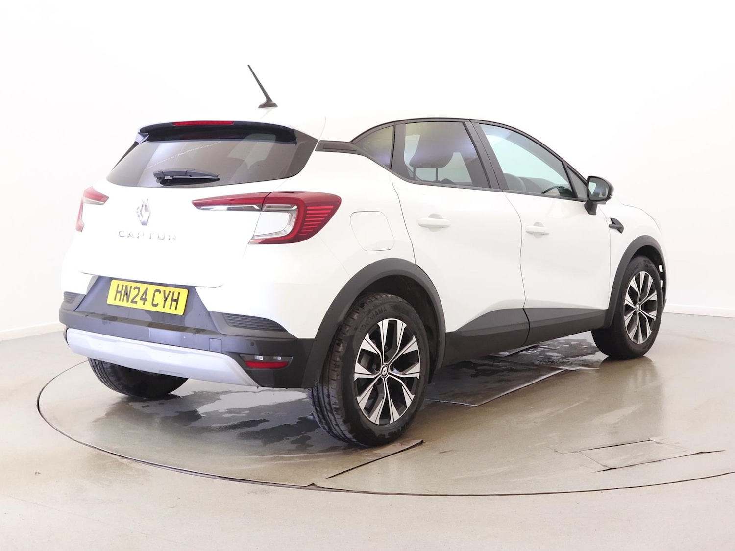 Used Renault Captur 2024 for sale - 76177433: Photo 5