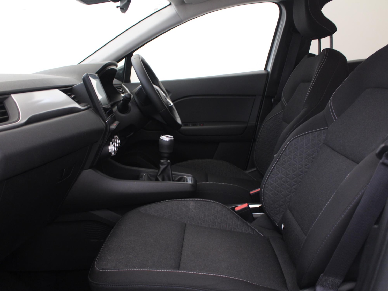Used Renault Captur 2024 for sale - 76177433: Photo 9