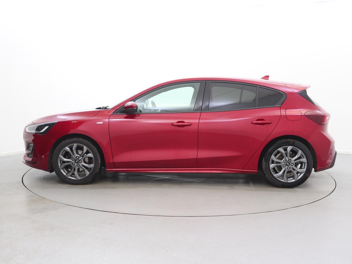 Used Ford Focus 2023 for sale - 77649378: Photo 4