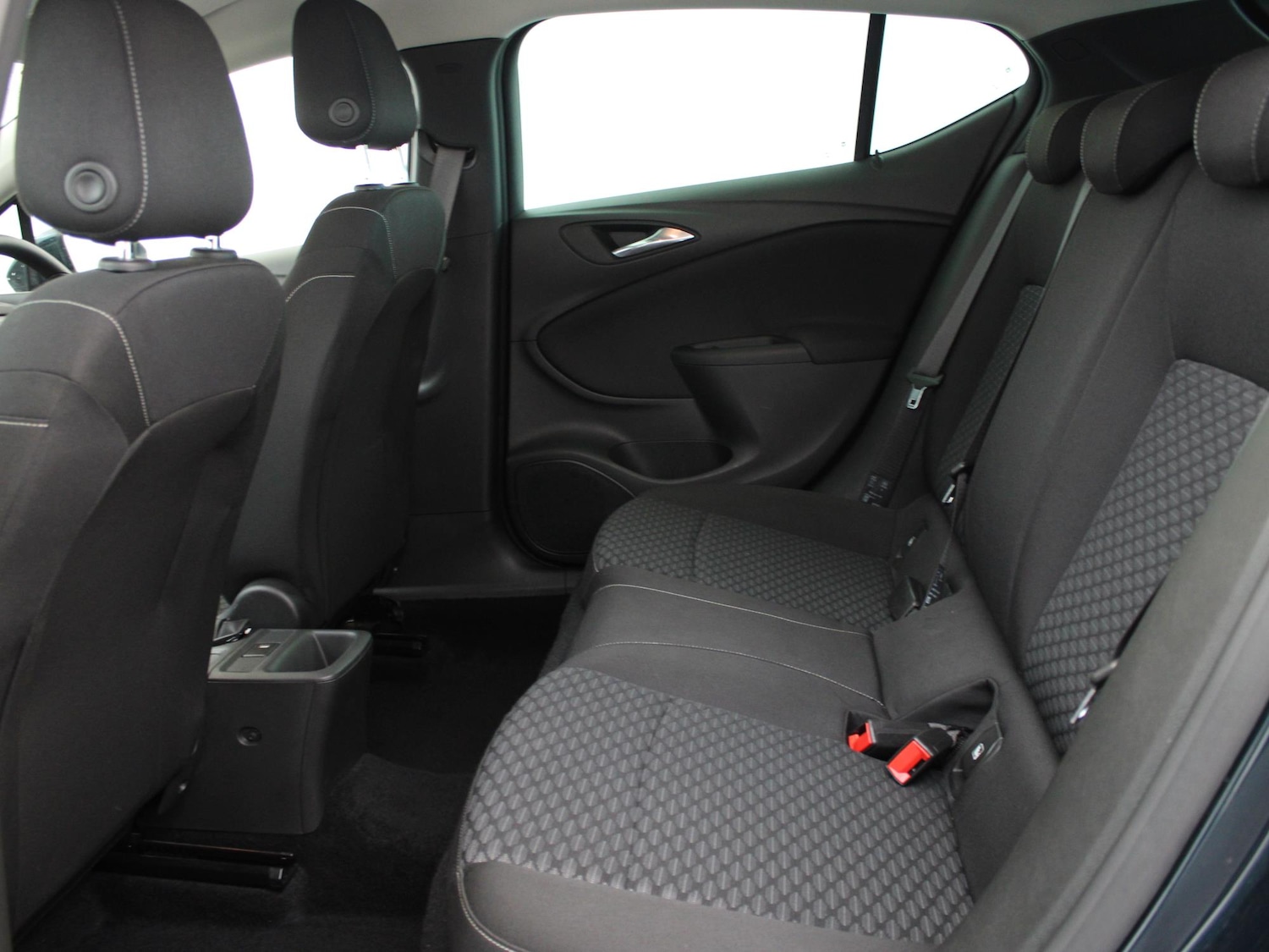 Used Vauxhall Astra 2018 for sale - 77443969: Photo 11