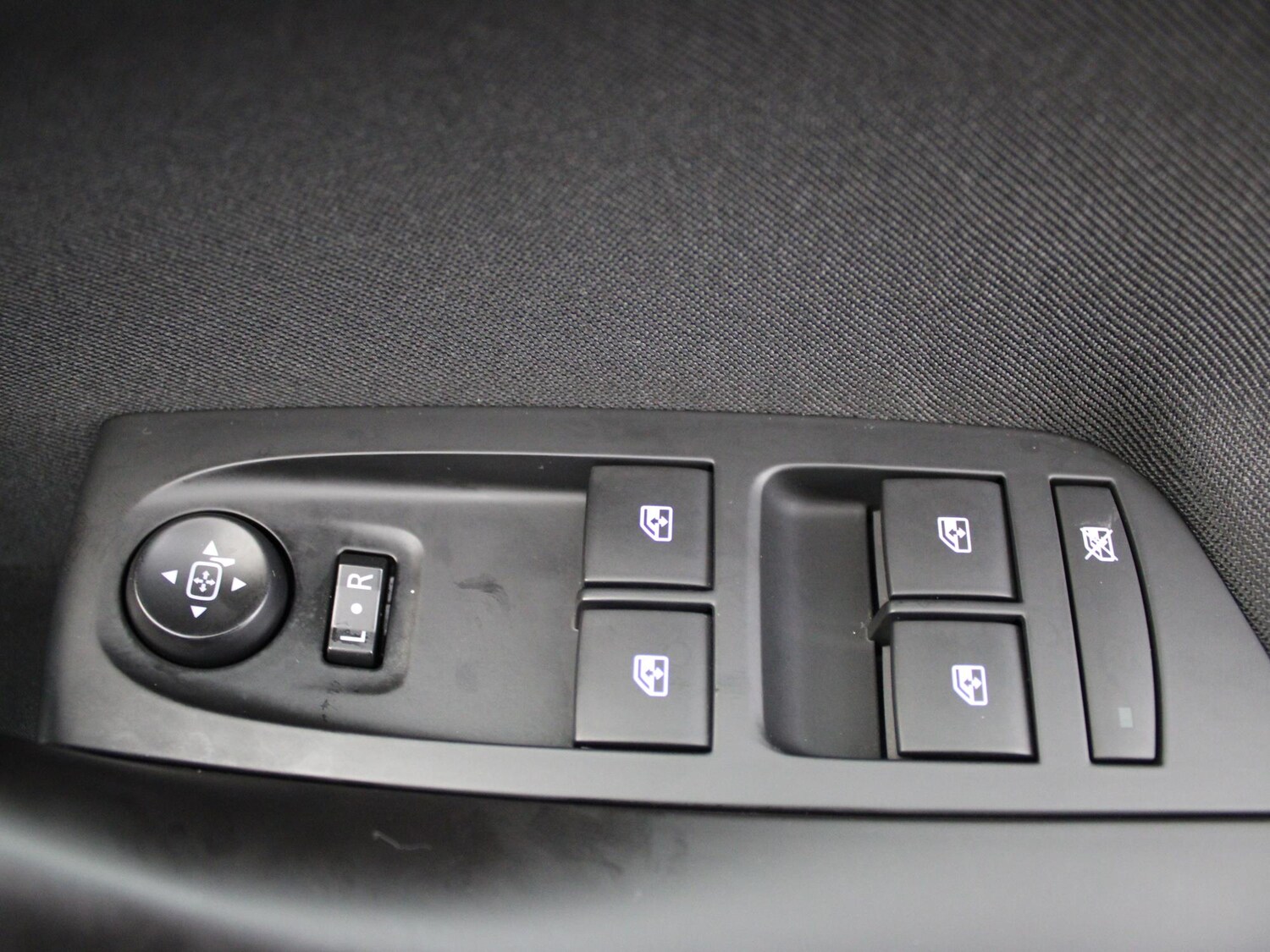 Used Vauxhall Astra 2018 for sale - 77443969: Photo 25