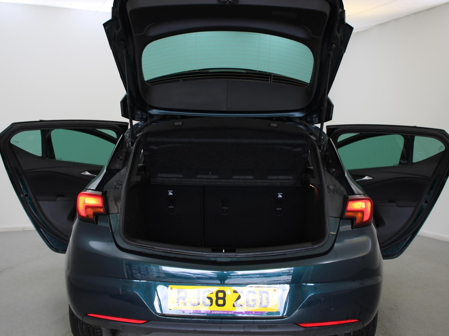 Used Vauxhall Astra 2018 for sale - 77443969: Photo 26