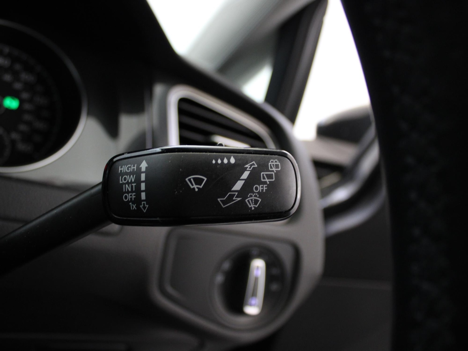 Used Volkswagen Golf 2019 for sale - 76503062: Photo 24