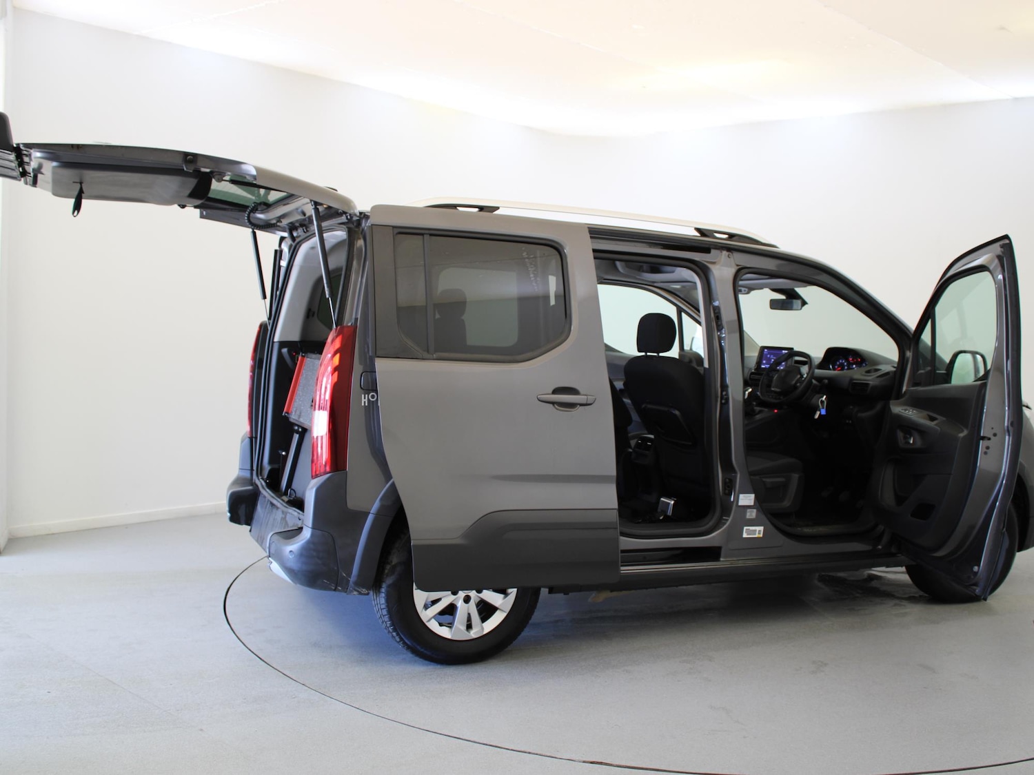 Vehicle 47