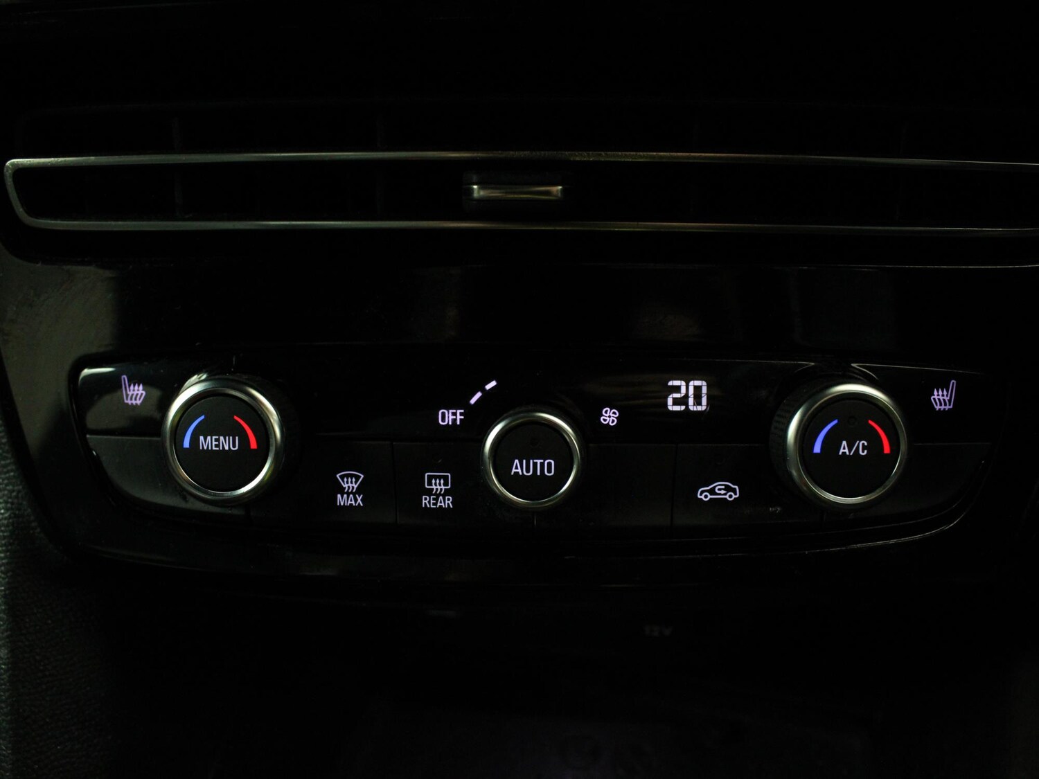 Used Vauxhall Mokka 2023 for sale - 77473012: Photo 25