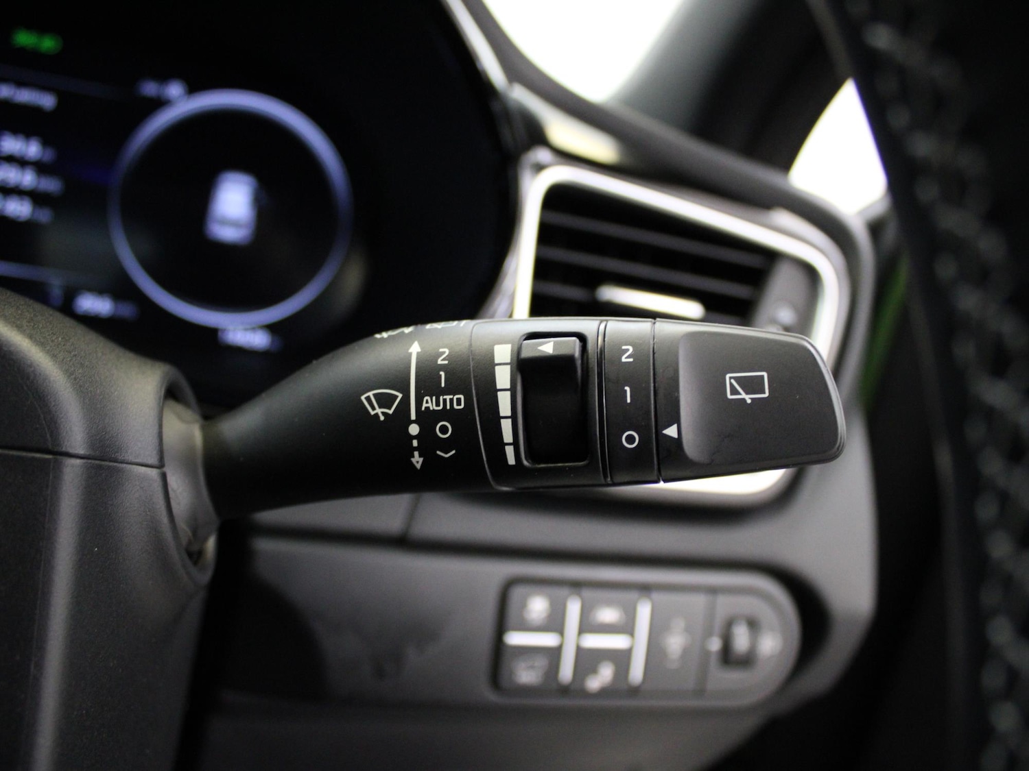 Used Kia XCeed 2023 for sale - 76206753: Photo 34