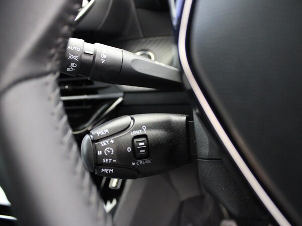 Used Peugeot 208 2023 for sale - 75407430: Photo 30